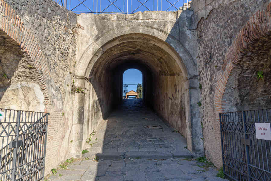 058 - Italia - Pompeya - parque arqueológico de Pompeya - Anfiteatro.jpg
